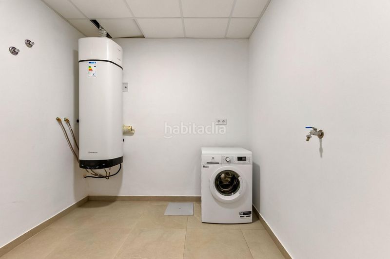 Foto 4f2f1a3d-1e3b-4f6d-882c-f5239e4b1a93. Casa adossada amb aparcament piscina a Benijófar