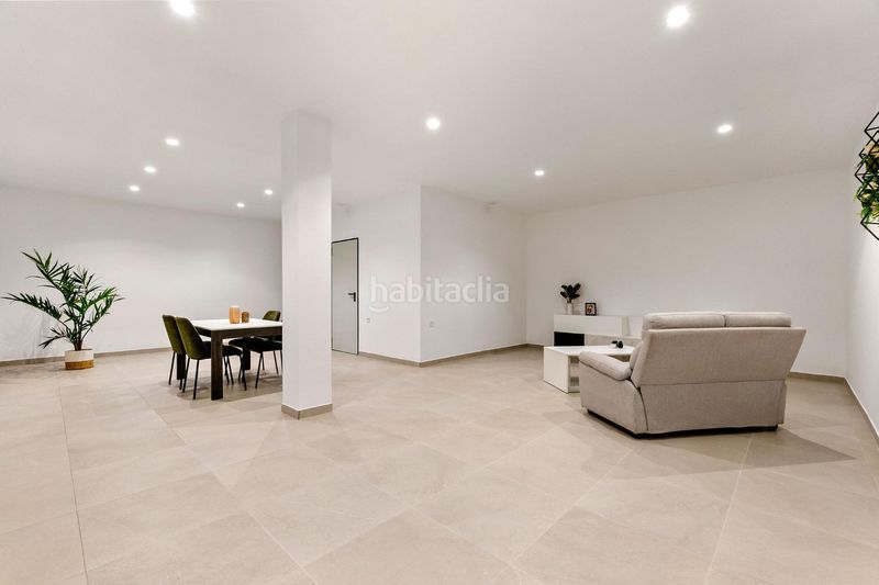 Foto cde7ef1a-4ddf-43ae-a283-a9ee40f2659c. Casa adossada amb aparcament piscina a Benijófar