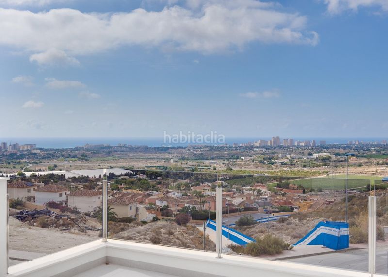 Foto bf7ce63a-cbe5-4c20-ba33-c3d45f5699ea. Xalet amb aparcament piscina a Bonalba-Cotoveta Mutxamel