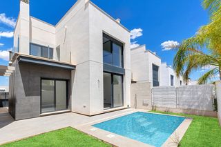 Chalet in Los Almendros