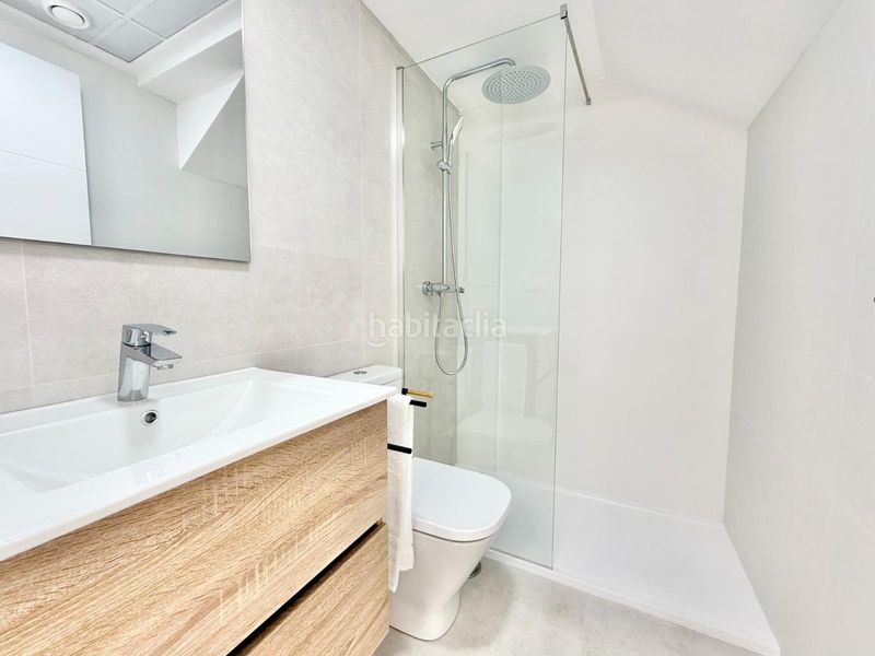 Foto fb091211-f3ec-4b1d-bd7b-26178e15677c. Casa adossada amb aparcament piscina a Cox