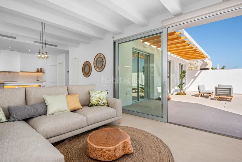 Foto 5570cdad-2662-4522-978f-11125ada0ba5. Xalet amb aparcament piscina a Benijófar