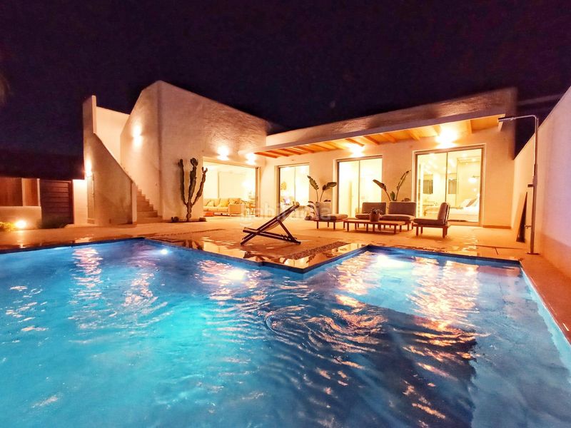 Foto ed1ec5d0-c9e8-4ae3-9e79-994e7a420b05. Xalet amb aparcament piscina a Benijófar