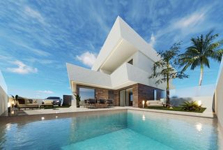 Xalet a Lo Pagán. Villa de 3 dormitorios con piscina privada de nueva construcción