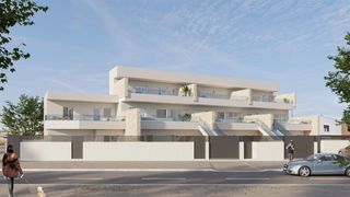 Casa adossada a Pilar de la Horadada Ciudad. Adosado de 3 dormitorios con piscina privada a la venta en pilar