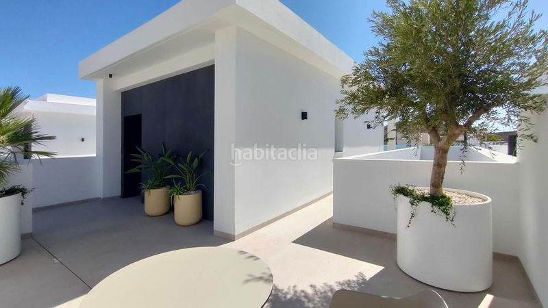 Foto bc851aa9-7f48-4871-9674-6540d7889186. Xalet amb aparcament piscina a Pueblo Lucero Rojales