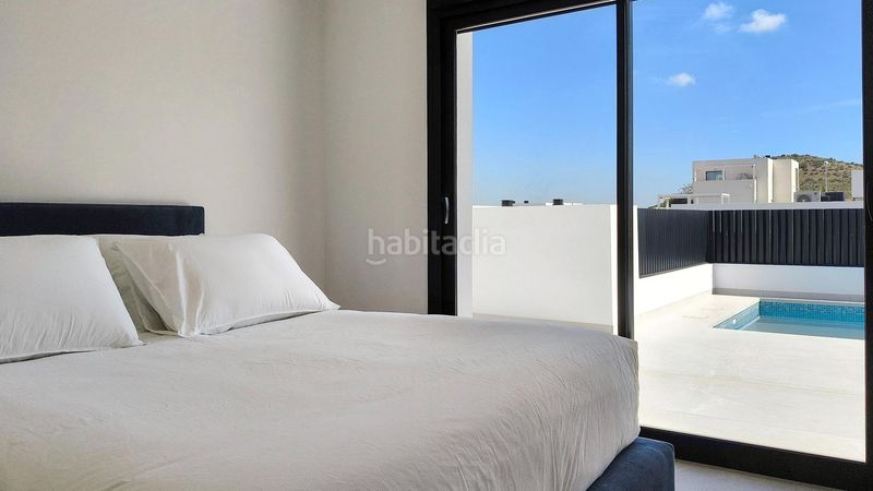 Foto 55888f40-a155-424d-b65f-018a3c972c52. Xalet amb aparcament piscina a Pueblo Lucero Rojales
