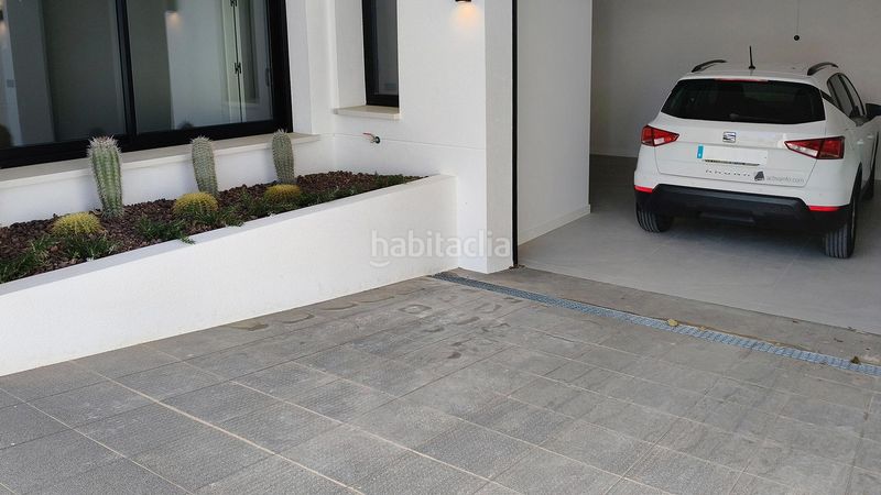 Foto ae3cba05-b6ff-4fdb-97cb-e730f93c5fb5. Xalet amb aparcament piscina a Pueblo Lucero Rojales