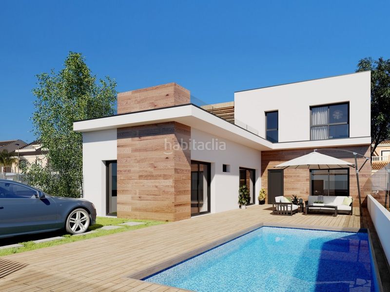 Foto e4e664a6-9ad6-49c8-8614-4528e5b80db8. Casa adossada amb aparcament piscina a San Javier San Javier