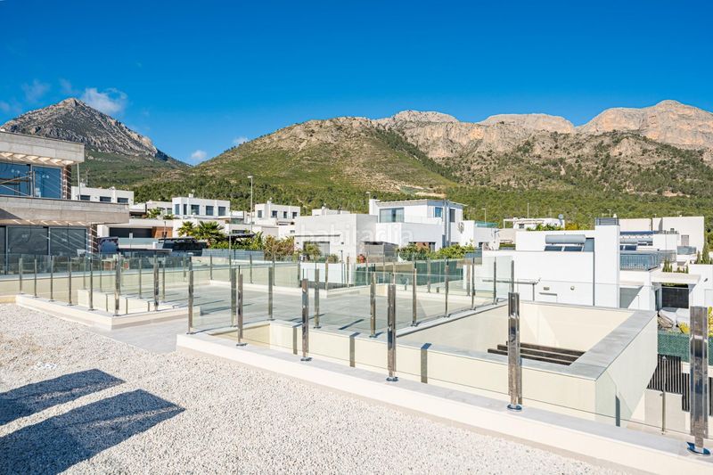 Foto e8022e2b-21a6-4c66-b971-b089cad31468. Xalet amb aparcament piscina a La Alberca Polop