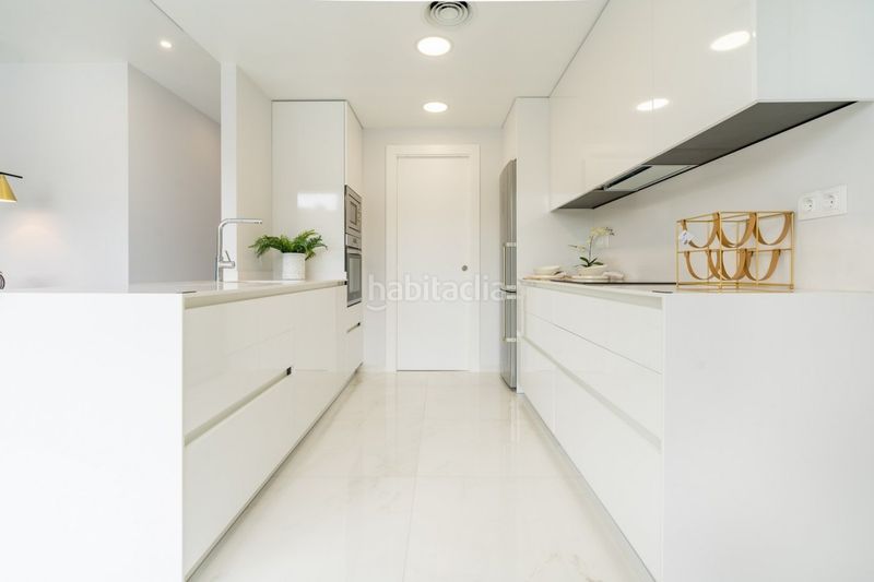 Foto 6574261c-272e-46ea-97c8-5942a252fc7c. Apartament amb aparcament piscina a Playa Poniente Benidorm