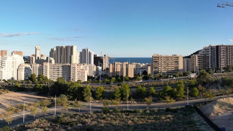 Foto 4734e9de-d074-4510-8b52-bcb4fff3e2d1. Àtic amb calefacció aparcament piscina a Las Azaleas-Alkadir Vila Joiosa (la)