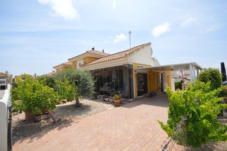 Xalet a Montesinos (Los). Villa independiente con solárium privado, vistas a la laguna y p