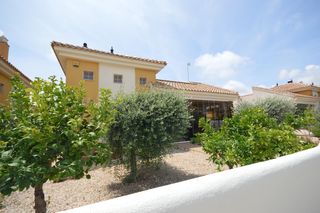 Xalet a Montesinos (Los). Villa independiente con solárium privado, vistas a la laguna y p