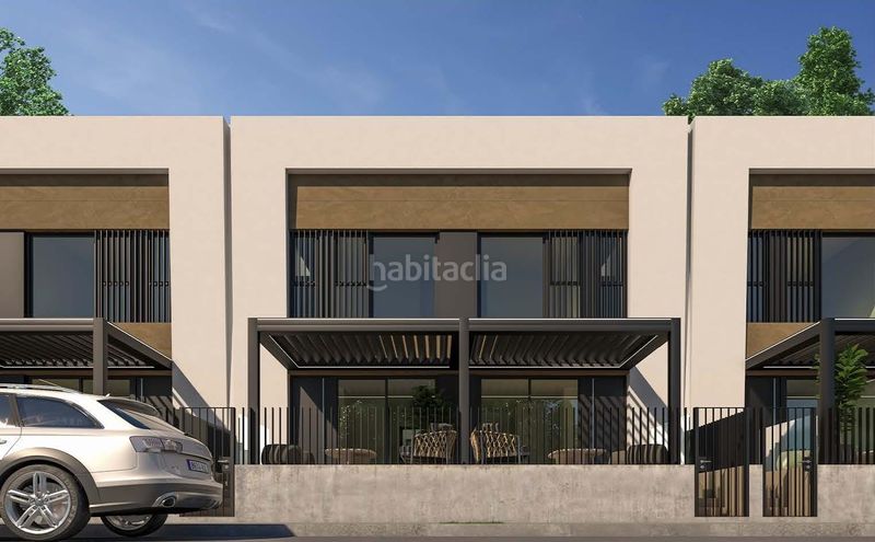Foto 874096a1-6741-4e89-ba7f-0fb7e1de2a49. Casa adossada amb aparcament piscina a Dolores
