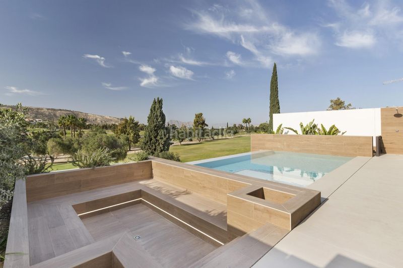 Foto f97d2640-db40-4f9c-b2e1-d26187d2e767. Xalet amb calefacció aparcament piscina a Algorfa