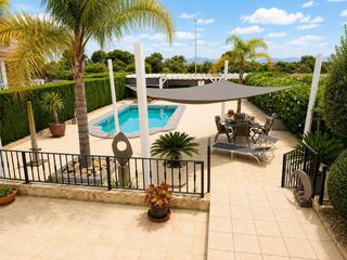 Xalet en San Fulgencio. Villa independiente de 4 dormitorios en el oasis, san fulgencio