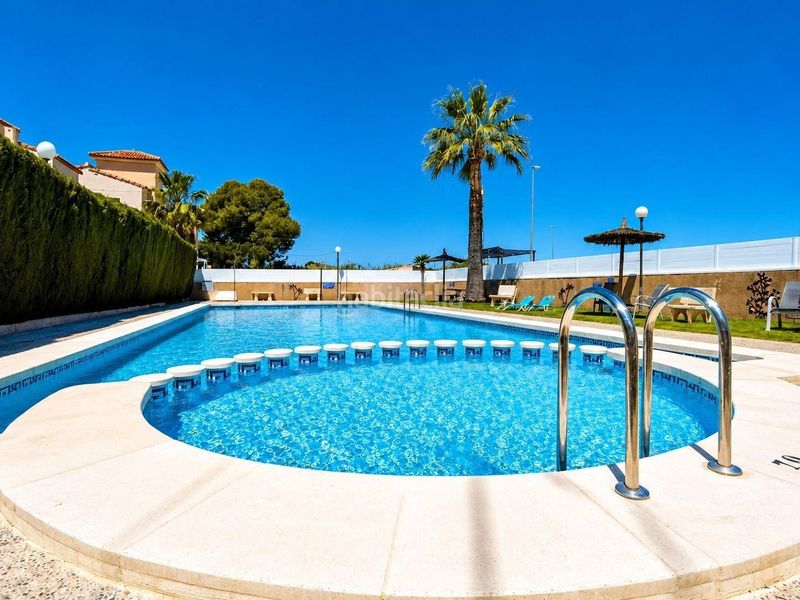Foto 4b6d7b86-3e77-48c8-903e-a123196aa501. Casa adossada amb calefacció aparcament piscina a Algorfa