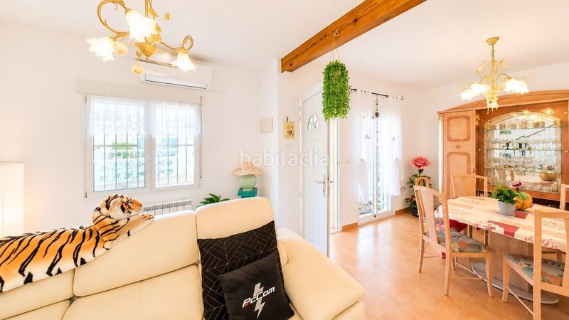 Foto d4e6fde7-b7ad-4179-9ff3-4955903d54fc. Casa adossada amb calefacció aparcament piscina a Algorfa
