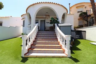 Chalet en Villamartín-Las Filipinas