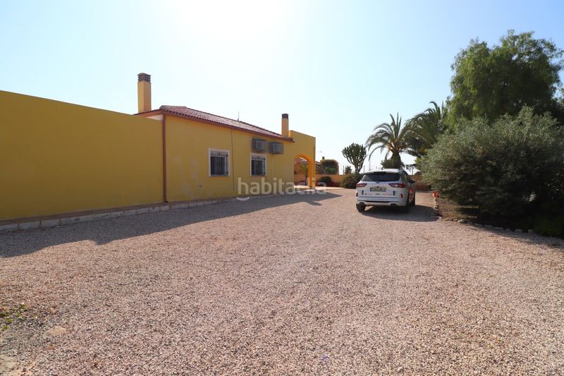 Foto 6f250aa8-ff21-4d0f-8721-e67e51c620d8. Casa amb piscina a Albatera