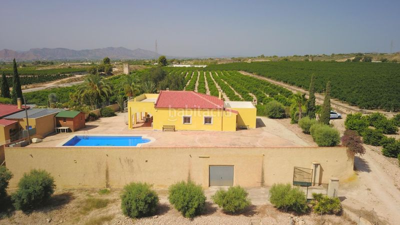 Foto e9c451f5-a963-4745-a48d-f64886638536. Casa amb piscina a Albatera