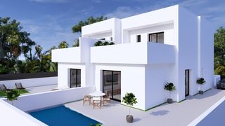 Casa aparellada a Daya Nueva. Villa pareada de 3 dormitorios con piscina privada a la venta en