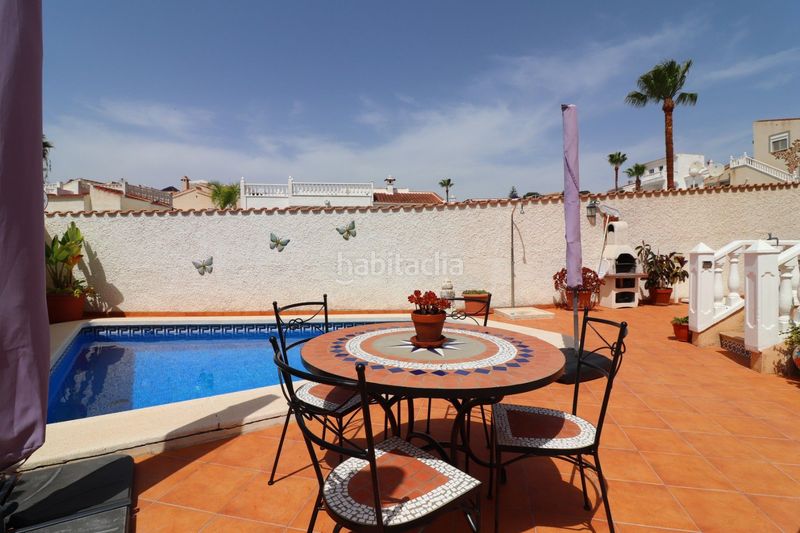 Foto d79fc509-bc63-490f-ae39-a9f8505b1bef. Xalet amb piscina a La Marquesa Rojales