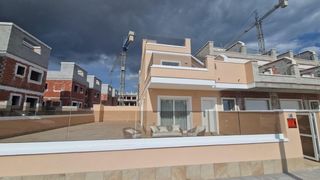 Casa aparellada a Pilar de la Horadada Ciudad