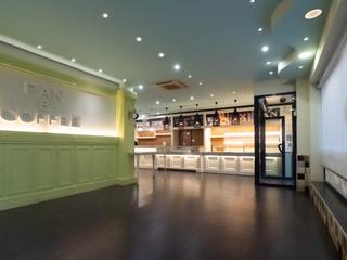 Local commercial en Calle la unin 26. gran local bar cafetera, pastelera, nuevo!!,170 m2. 328.000