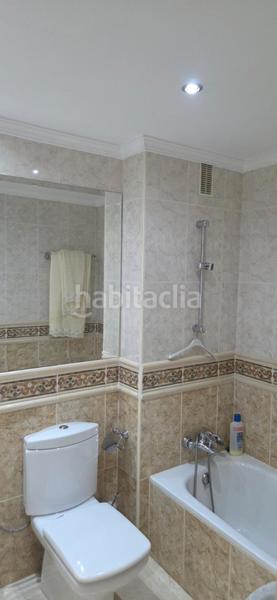 Foto ba24a1cc-d363-490a-bf23-870e5a17799d. Piso en calle rodrigo de triana 4 piso de esquina 130m2, piscina, garaje, trastero 449.900€ en Fuengirola