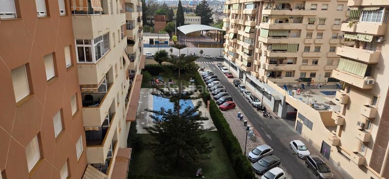 Foto d22de1cb-db93-4ff9-bdf1-86fdfe0b9bfc. Piso en calle rodrigo de triana 4 piso de esquina 130m2, piscina, garaje, trastero 449.900€ en Fuengirola