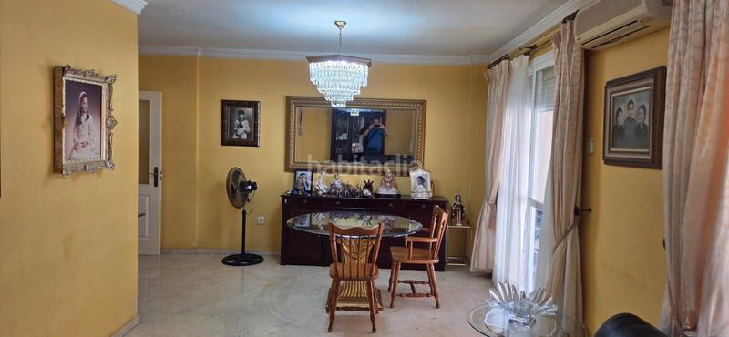 Foto d6eca822-0c57-4696-bf6d-b99f0291b90a. Piso en calle rodrigo de triana 4 piso de esquina 130m2, piscina, garaje, trastero 449.900€ en Fuengirola