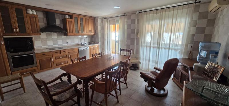 Foto e224b4dd-d64a-4ca2-8b4f-03a73589a6d9. Piso en calle rodrigo de triana 4 piso de esquina 130m2, piscina, garaje, trastero 449.900€ en Fuengirola