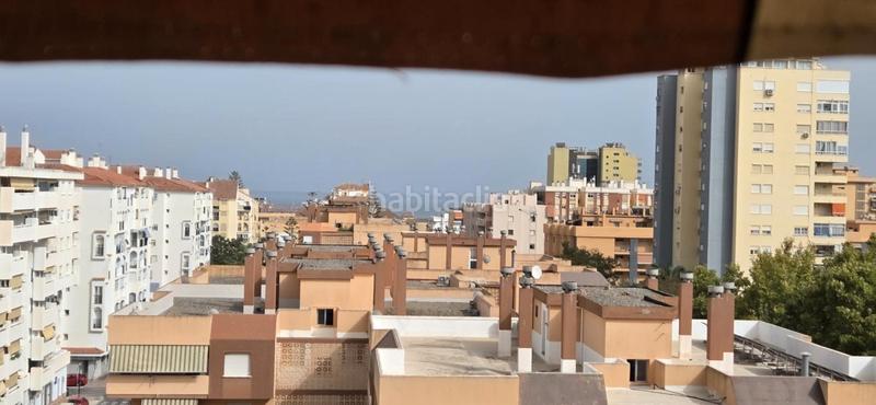 Foto e876d78a-2586-4c68-bcc1-4fbec3426e04. Piso en calle rodrigo de triana 4 piso de esquina 130m2, piscina, garaje, trastero 449.900€ en Fuengirola