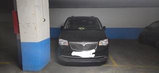 Lloguer Aparcament cotxe a Calle vizcaya 6. Garaje en fuengirola septiembre-junio.