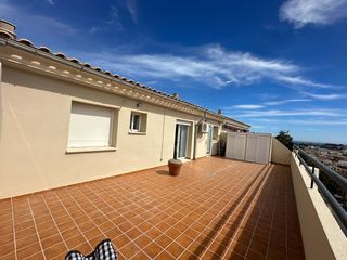 Dachwohnung in Los Ríos. Atico, las lasgunas de mijas,(zona care) garaje,, piscina 365.00