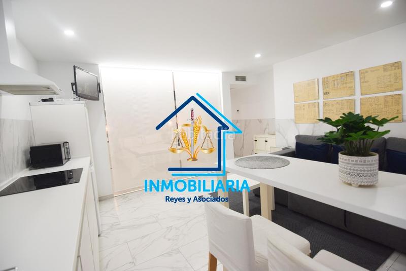Foto c0c78b14-318e-4d62-ba28-ea06ff2f6242. Apartamento apartemento turístico con licencia en vigor en Córdoba