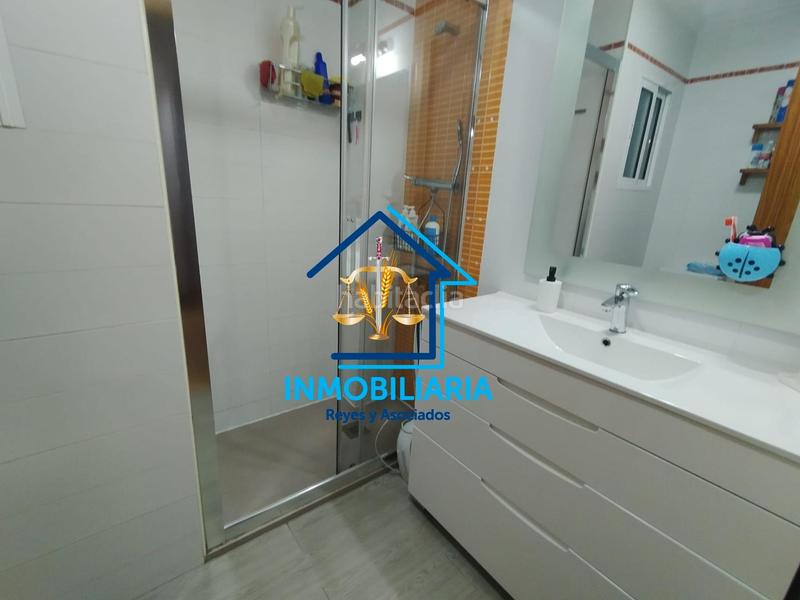 Foto a0957d78-9ca6-49f5-bbe6-a98b3a22b537. Piso oportunidad levante con ascensor en Viñuela - Rescatado Córdoba