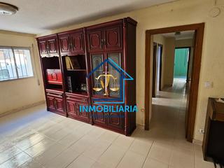 Pis a Santa Rosa - Valdeolleros. Piso 4 dormitorios zona valdolleros
