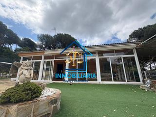 Xalet a Alcolea. Chalet en trasierra
