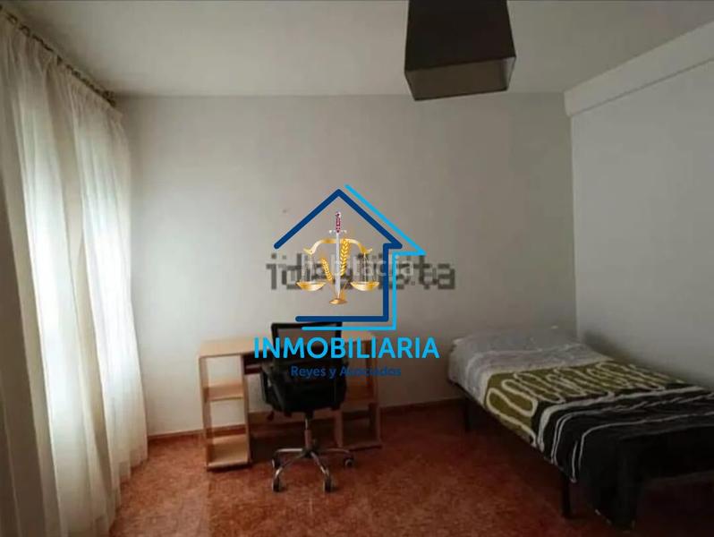 Foto eff1e5d3-d9a0-4b3f-bd20-95633ade1725. Miete etagenwohnung in Ciudad Jardín - Zoco Córdoba