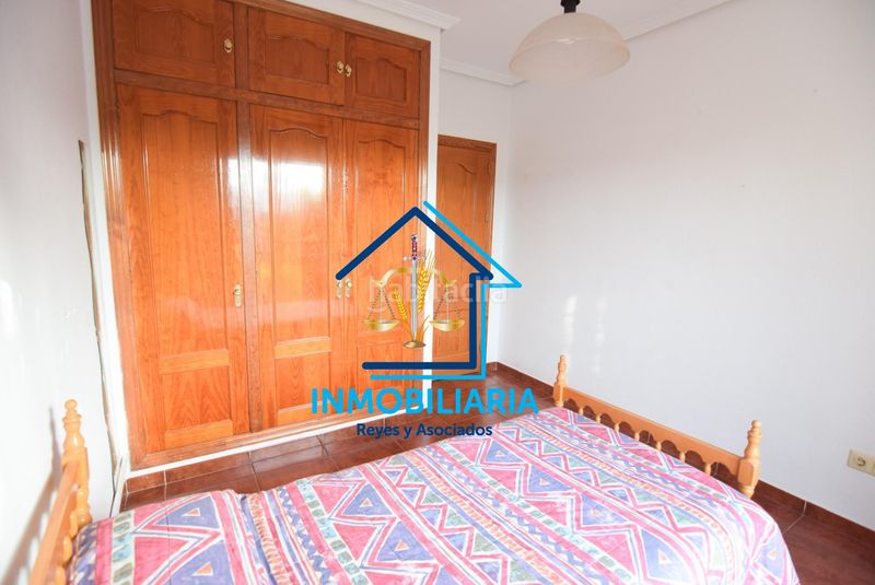 Foto 0306f029-abb0-4c48-9286-9d3db49d5e14. Pis amb aparcament a El Higuerón Córdoba