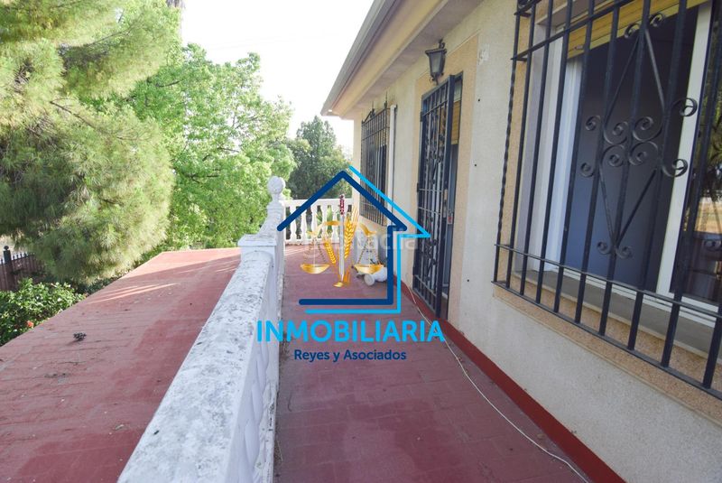 Foto 0be4b4e5-da82-4cfa-a6ef-7d5e363ea524. Pis amb aparcament a El Higuerón Córdoba