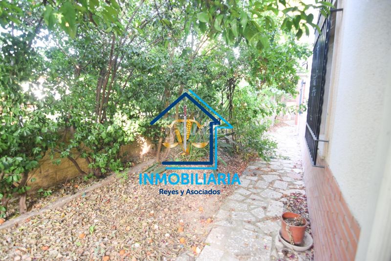 Foto 22bfba86-68c7-42da-9fa9-a84b325010ce. Pis amb aparcament a El Higuerón Córdoba