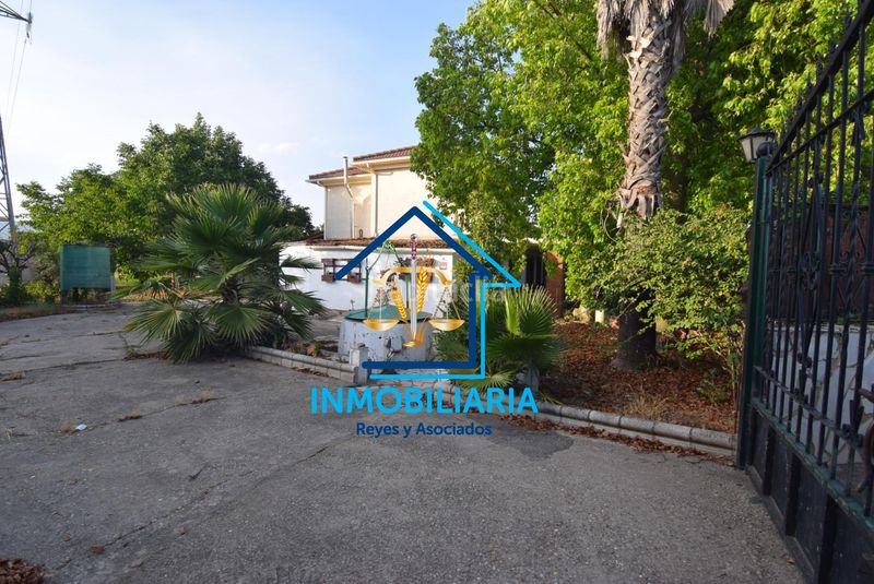 Foto 259f7214-978d-4adb-bf52-f66aca05a4be. Pis amb aparcament a El Higuerón Córdoba