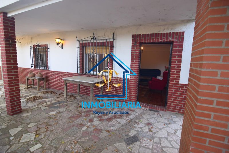 Foto 6748c45f-060a-492a-a8ae-1410bef01f8e. Pis amb aparcament a El Higuerón Córdoba