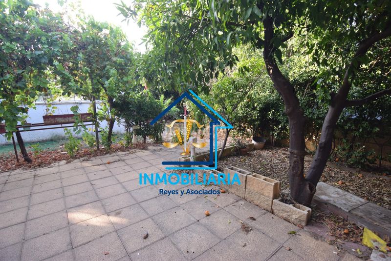 Foto 691d394f-05f5-486c-af33-1e807ae59e6d. Pis amb aparcament a El Higuerón Córdoba