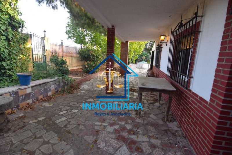 Foto 7f6b5bc9-5c93-4fa0-9ba3-79929ba0ea8a. Pis amb aparcament a El Higuerón Córdoba