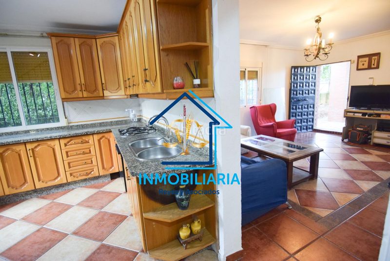 Foto bbad0f0e-5c93-4635-bcb9-2258f87eedfe. Pis amb aparcament a El Higuerón Córdoba